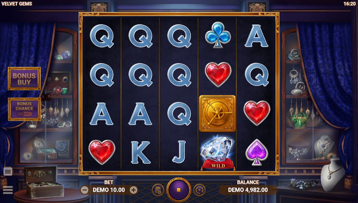Base game in Velvet Gems by Evoplay